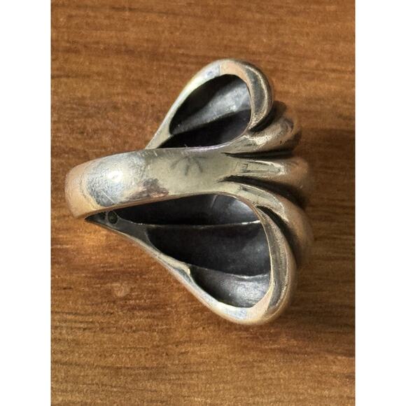 James Avery Vintage Retired Silver Scalloped Dome Ring Size 7.5 - Picture 3 of 8